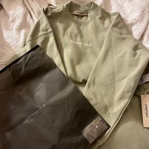 Essential fear of God a sweatshirt